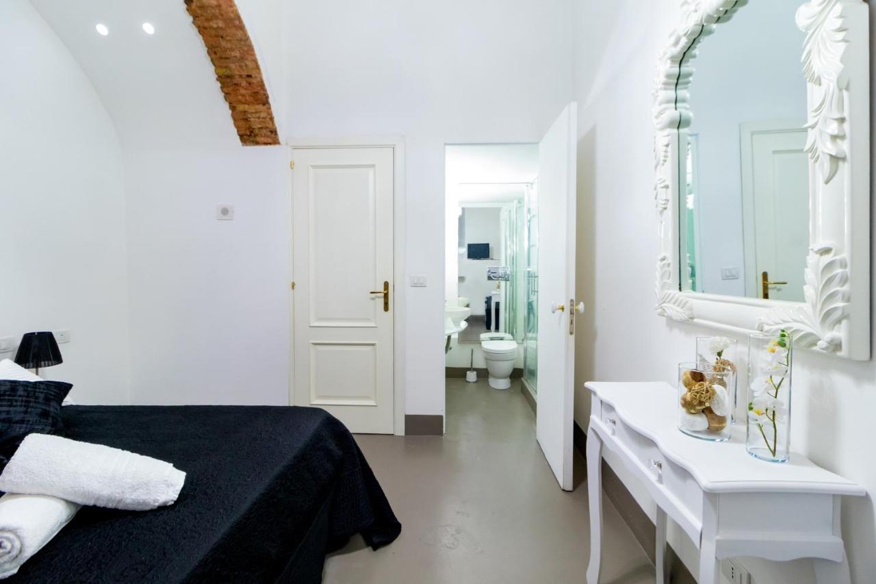 Pupi E Pupari Bed & Breakfast Catania Eksteriør bilde
