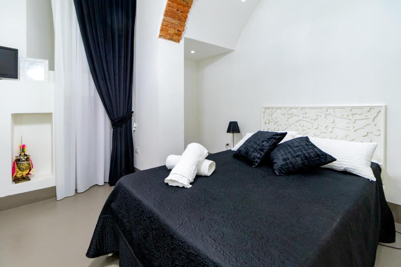 Pupi E Pupari Bed & Breakfast Catania Eksteriør bilde